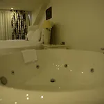 Plaza Hotel 4*