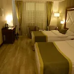 Plaza 4* Adana