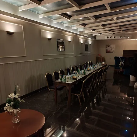 Plaza Hotel 4*