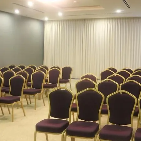 Plaza Hotel 4*